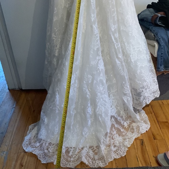 Allure wedding dress style 9260 size S - Picture 16 of 16